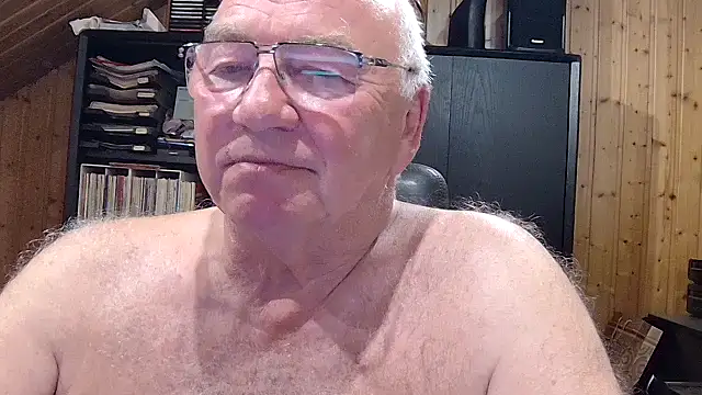 biggandybig online show from April 15, 11:05 pm