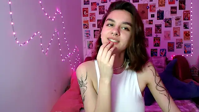 Snapshot of Celine_Dionn chatting on January 25, 9:26 am Celine Dionn online show from January 25, 9:26 am