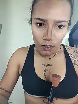 Snapshot of Yaumiko chatting on October 11, 11:09 am Yaumiko online show from October 11, 11:09 am