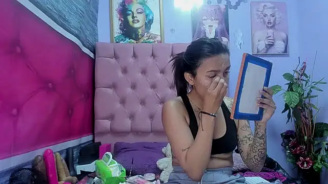 Snapshot of Yaumiko chatting on October 15, 11:21 am Yaumiko online show from October 15, 11:21 am