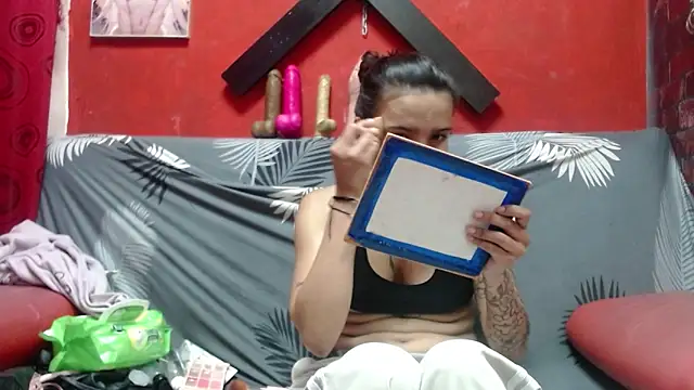 Snapshot of Yaumiko chatting on November 8, 12:05 pm Yaumiko online show from November 8, 12:05 pm