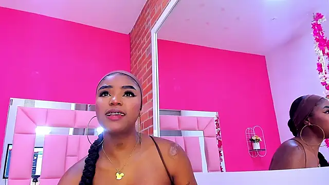 Snapshot of malu_horny_69 chatting on March 19, 7:38 pm malu horny 69 online show from March 19, 7:38 pm