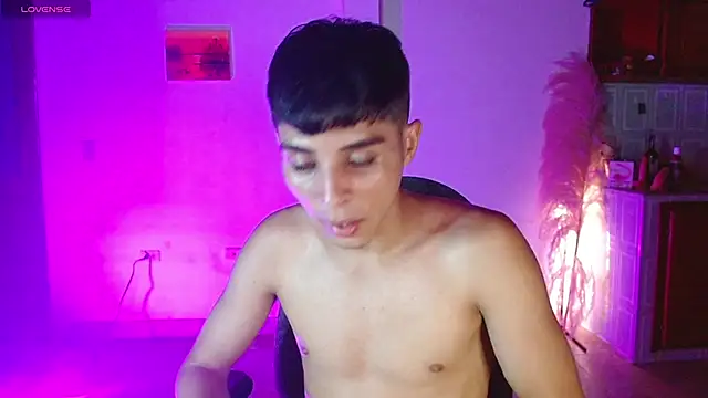 justin alexxx online show from January 28, 3:25 am