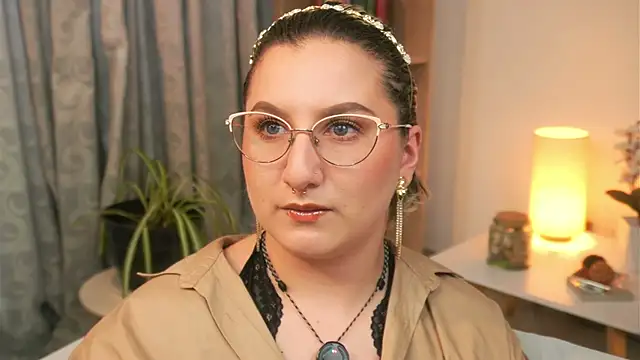 Ximenna Cruz online show from April 10, 6:23 pm