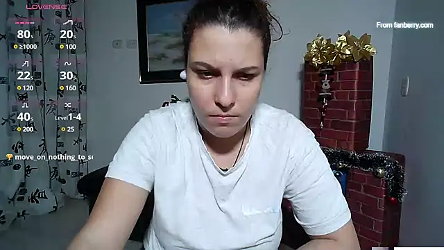 Snapshot of alexia_87 chatting on December 28, 3:04 am alexia 87 online show from December 28, 3:04 am