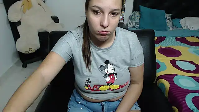 Snapshot of alexia_87 chatting on January 25, 2:37 am alexia 87 online show from January 25, 2:37 am