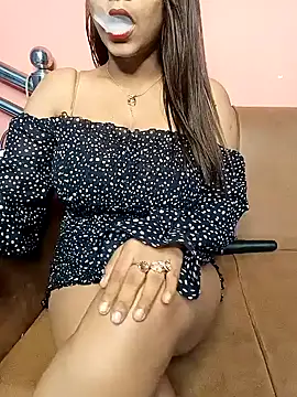 Snapshot of Divya_girl chatting on January 12, 6:49 pm Divya girl online show from January 12, 6:49 pm