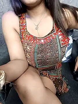 Snapshot of Divya_girl chatting on February 1, 6:51 pm Divya girl online show from February 1, 6:51 pm