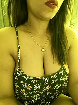 Snapshot of Divya_girl chatting on March 5, 2:01 pm Divya girl online show from March 5, 2:01 pm
