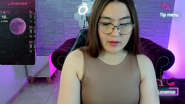 conniejames m online show from February 12, 1:28 pm