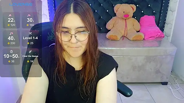 conniejames m online show from May 7, 10:42 am