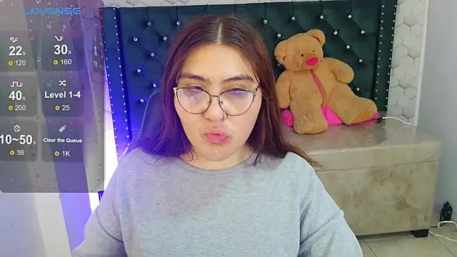 conniejames m online show from May 13, 11:07 am