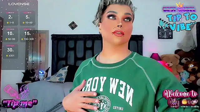 Snapshot of angels_srednal chatting on December 7, 5:20 pm angels srednal online show from December 7, 5:20 pm