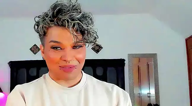 Snapshot of angels_srednal chatting on December 13, 6:59 pm angels srednal online show from December 13, 6:59 pm