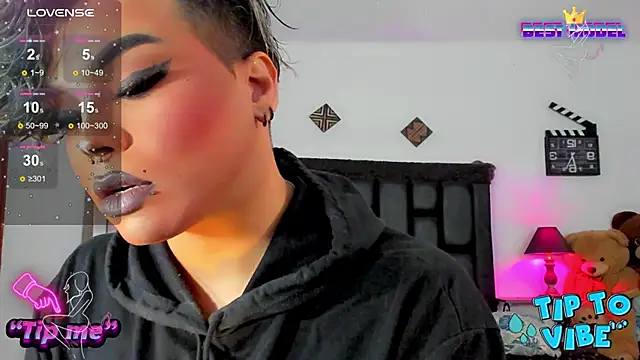 Snapshot of angels_srednal chatting on December 22, 3:55 pm angels srednal online show from December 22, 3:55 pm