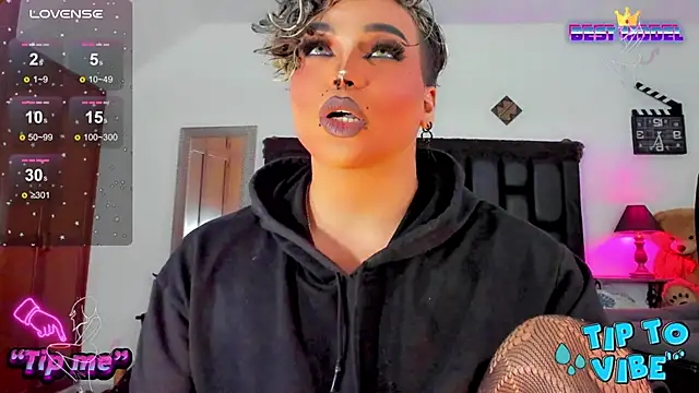 Snapshot of angels_srednal chatting on December 22, 6:59 pm angels srednal online show from December 22, 6:59 pm