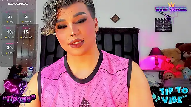 Snapshot of angels_srednal chatting on December 22, 10:04 pm angels srednal online show from December 22, 10:04 pm