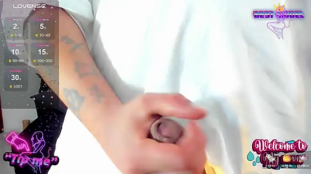 Snapshot of angels_srednal chatting on December 23, 4:39 pm angels srednal online show from December 23, 4:39 pm