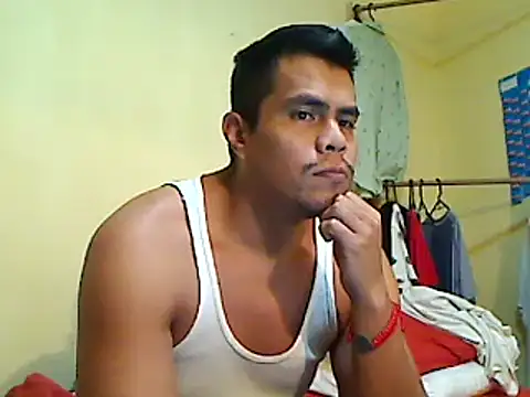 Snapshot of lozter345 chatting on November 6, 4:24 am lozter345 online show from November 6, 4:24 am