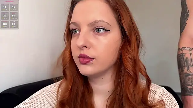 Snapshot of Chaptertoo chatting on November 30, 9:35 am Chaptertoo online show from November 30, 9:35 am