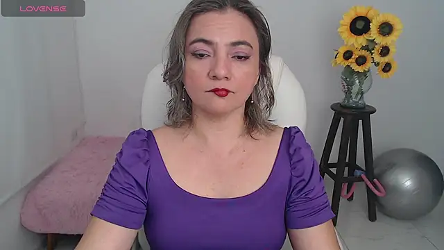ana milf online show from October 5, 11:41 am