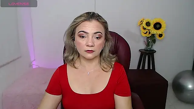 Snapshot of ana_milf chatting on February 13, 2:46 pm ana milf online show from February 13, 2:46 pm