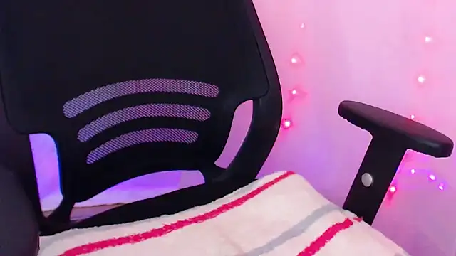 honkzone online show from February 11, 8:08 am