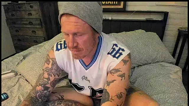 Snapshot of JeffJocc chatting on October 24, 3:14 am JeffJocc online show from October 24, 3:14 am