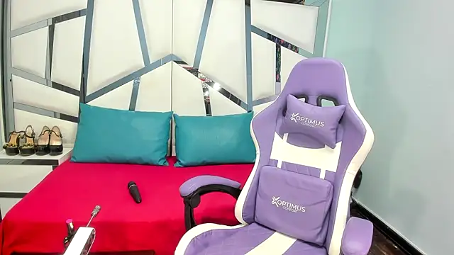 chanel hot 001 online show from December 1, 8:03 pm