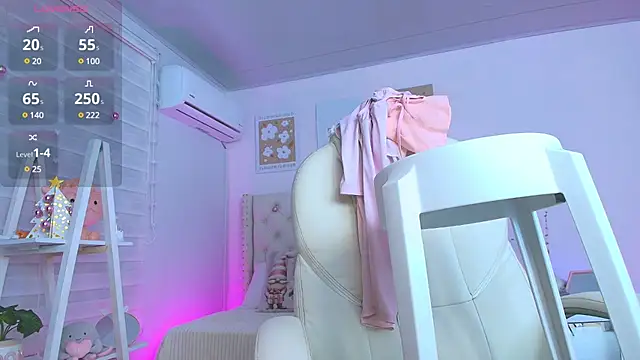 Cristall Bunny online show from December 31, 12:32 am