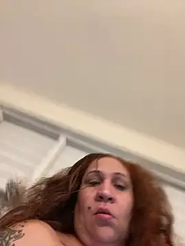 Snapshot of ladycreamypr2 chatting on February 13, 11:34 pm ladycreamypr2 online show from February 13, 11:34 pm