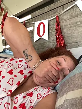 Snapshot of ladycreamypr2 chatting on February 20, 11:22 am ladycreamypr2 online show from February 20, 11:22 am