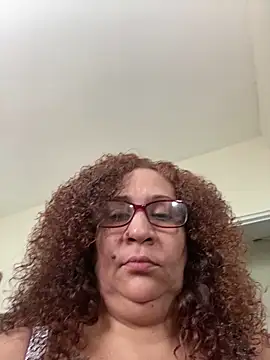 Snapshot of ladycreamypr2 chatting on February 26, 5:45 pm ladycreamypr2 online show from February 26, 5:45 pm