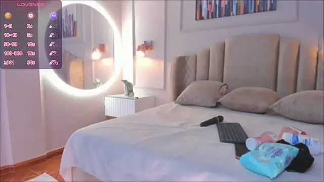 aria greco online show from December 14, 6:13 am