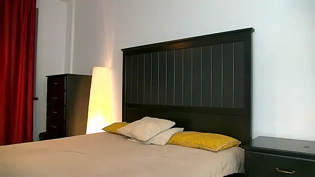 Yanira Muslim online show from January 14, 5:02 am