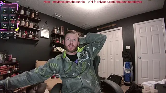 chillinthemosttt online show from November 4, 3:05 am