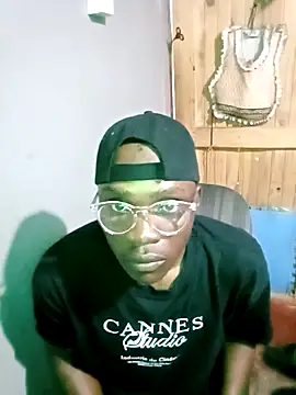 Snapshot of 199Gif chatting on November 18, 12:42 pm 199Gif online show from November 18, 12:42 pm