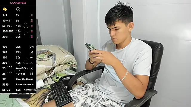 Jacobb Lee online show from February 19, 8:20 pm
