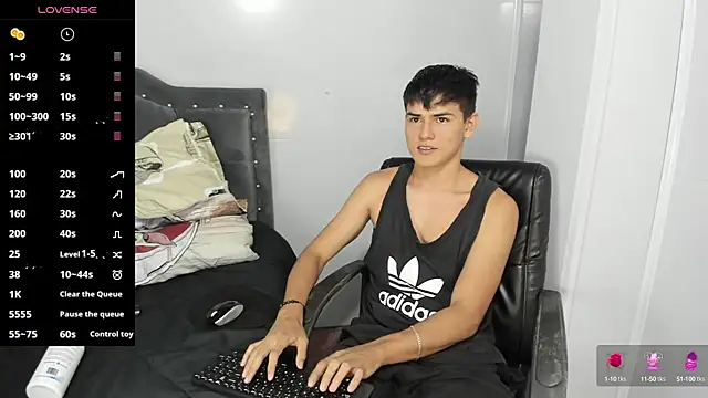 Jacobb Lee online show from March 4, 8:27 pm