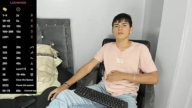 Jacobb Lee online show from March 15, 10:11 pm