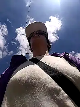 Snapshot of rebekka_simpson chatting on November 8, 4:18 pm rebekka simpson online show from November 8, 4:18 pm