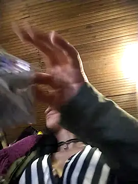 Snapshot of rebekka_simpson chatting on November 15, 12:19 am rebekka simpson online show from November 15, 12:19 am