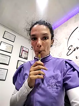 Snapshot of rebekka_simpson chatting on November 22, 10:42 pm rebekka simpson online show from November 22, 10:42 pm