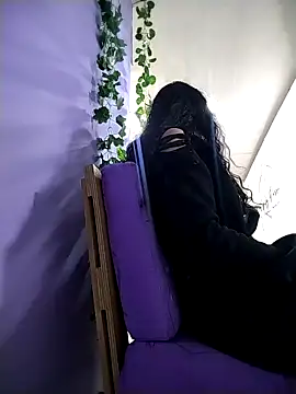 rebekka simpson online show from December 21, 7:54 pm