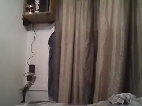 Snapshot of allissonw13 chatting on January 16, 9:27 am allissonw13 online show from January 16, 9:27 am