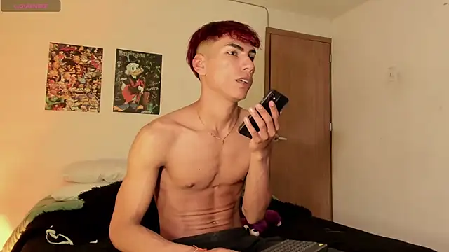 Snapshot of Teo_skinny chatting on October 18, 7:14 pm Teo skinny online show from October 18, 7:14 pm