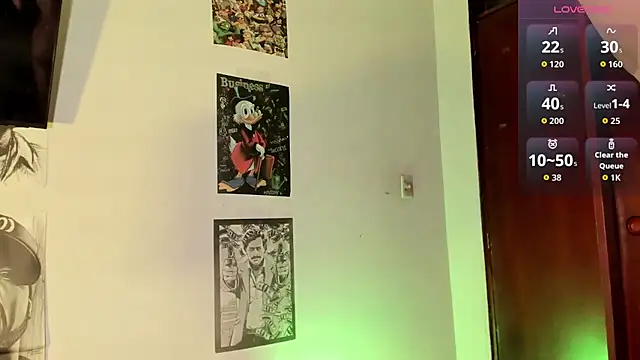 Snapshot of Teo_skinny chatting on November 28, 10:45 pm Teo skinny online show from November 28, 10:45 pm