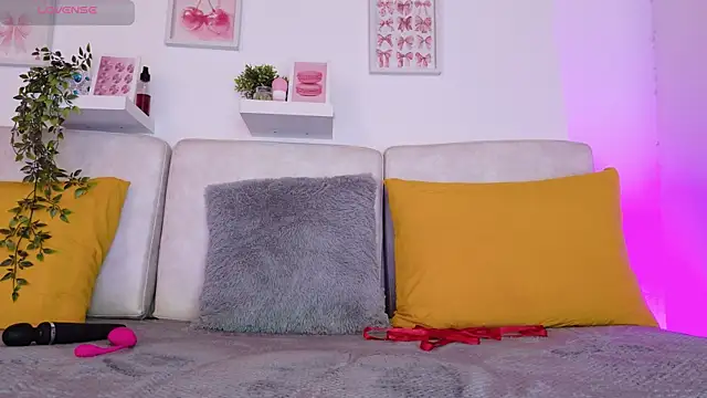 Malka Burning online show from April 4, 8:06 pm