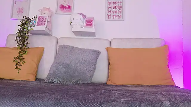 Malka Burning online show from April 16, 8:53 pm