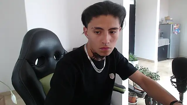 jay dimarco2 online show from December 1, 3:39 pm